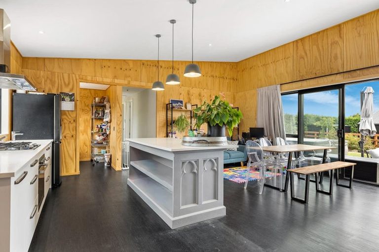 Photo of property in Luggate Park, 10 Cooper Crescent, Luggate, Wanaka, 9383