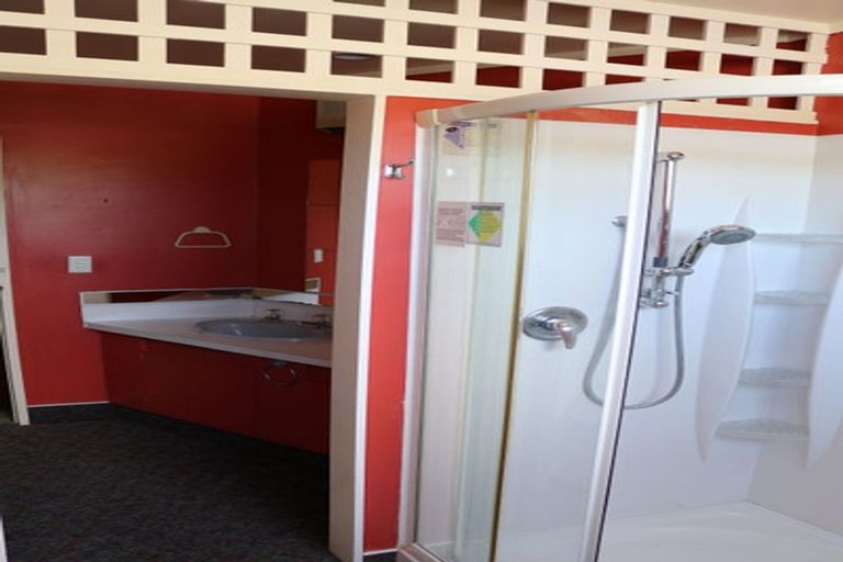 Photo of property in 36 Parkes Avenue, Saint Johns Hill, Whanganui, 4501