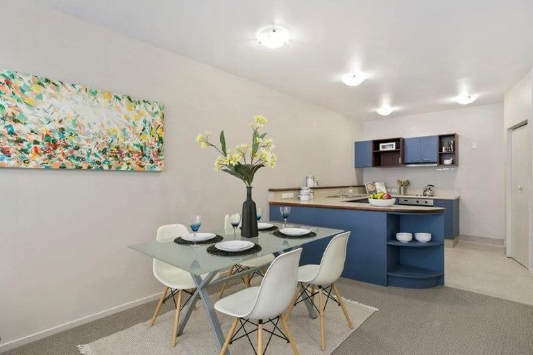 Photo of property in Luxford Villas, 110/72 Herald Street, Berhampore, Wellington, 6023