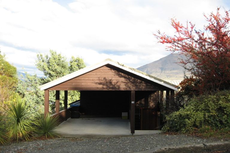 Photo of property in 13 Earnslaw Terrace, Queenstown, 9300