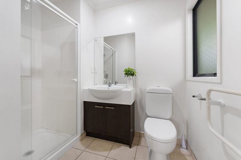 Photo of property in 4 Adrigole Place, East Tamaki, Auckland, 2013