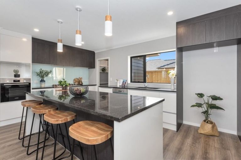 Photo of property in 5 Te Tiireke Drive, Glenview, Hamilton, 3206