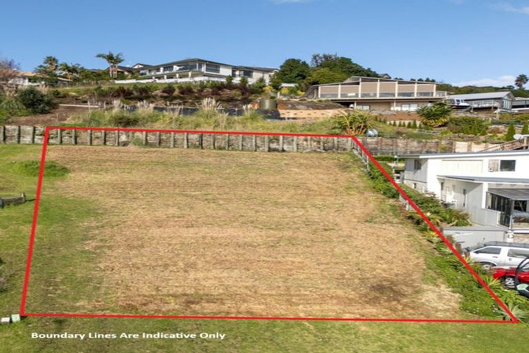 Photo of property in 81 Oteki Park Drive, Welcome Bay, Tauranga, 3112