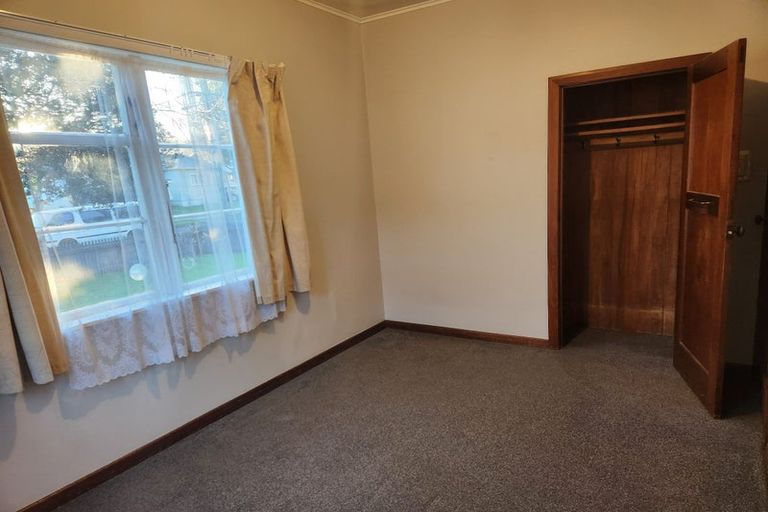 Photo of property in 4 Durham Crescent, Fairfield, Lower Hutt, 5011