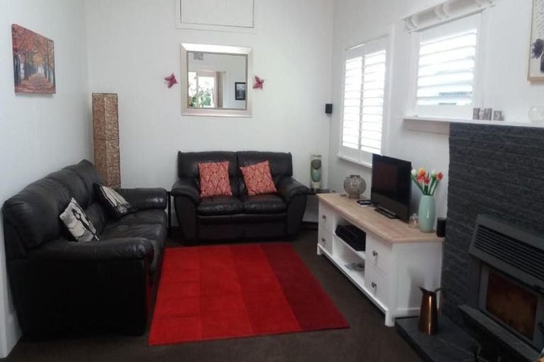 Photo of property in 48 Jellicoe Street, Greytown, 5712