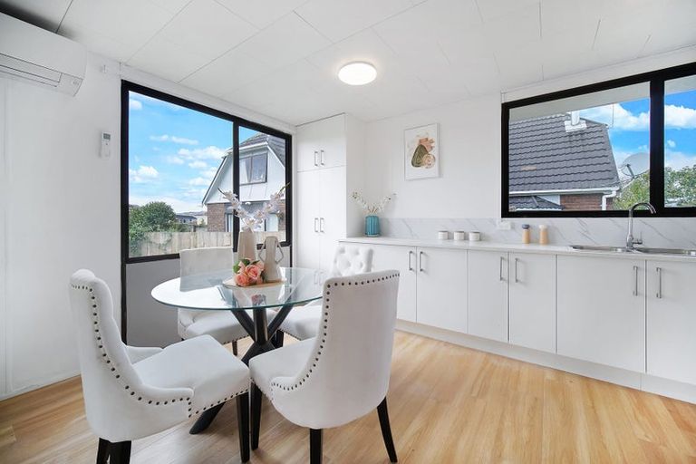 Photo of property in 15 Justamere Place, Weymouth, Auckland, 2103