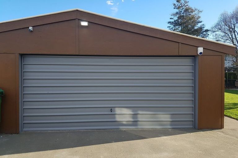 Photo of property in 15 Mortlake Street, Islington, Christchurch, 8042
