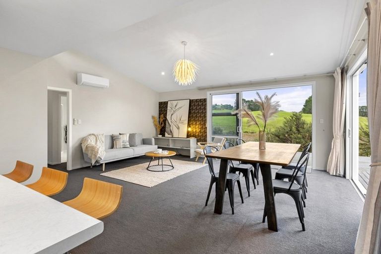 Photo of property in 19 Robertson Street, Raglan, 3225