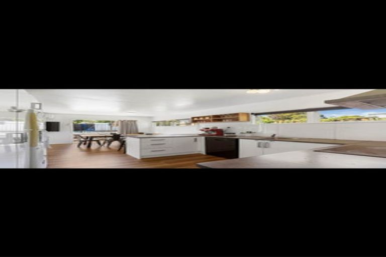 Photo of property in 42a Wedgwood Avenue, Mangere East, Auckland, 2024