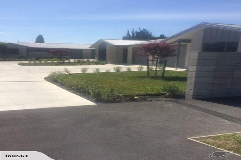 Photo of property in 2/28 Hobson Street, Thorndon, Wellington, 6011