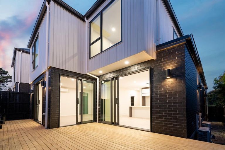 Photo of property in 61c Marendellas Drive, Bucklands Beach, Auckland, 2014