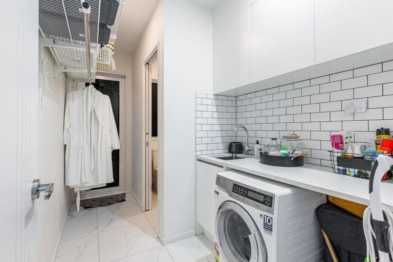 Photo of property in 17 Floyd Road, Riverhead, 0820