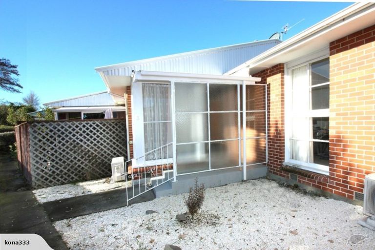 Photo of property in 3/108 Cranford Street, St Albans, Christchurch, 8014