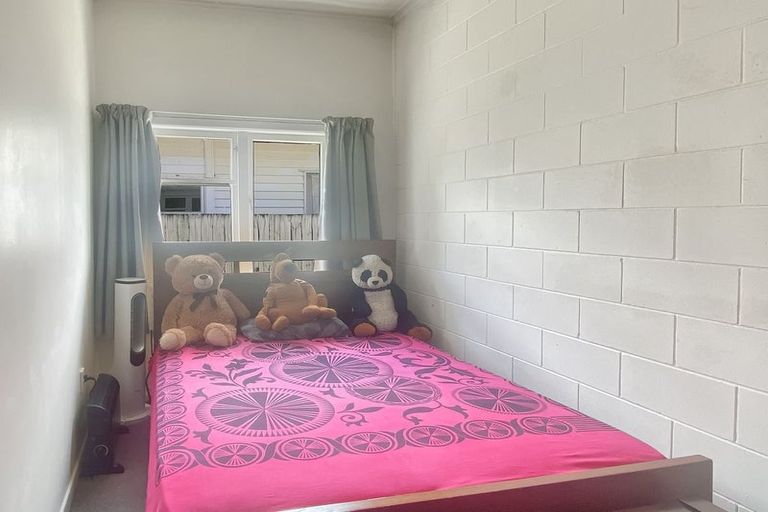 Photo of property in 10 Kamo Road, Regent, Whangarei, 0112