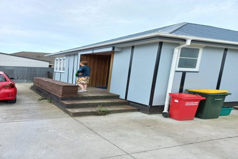 Photo of property in 571a Queen Street East, Levin, 5510