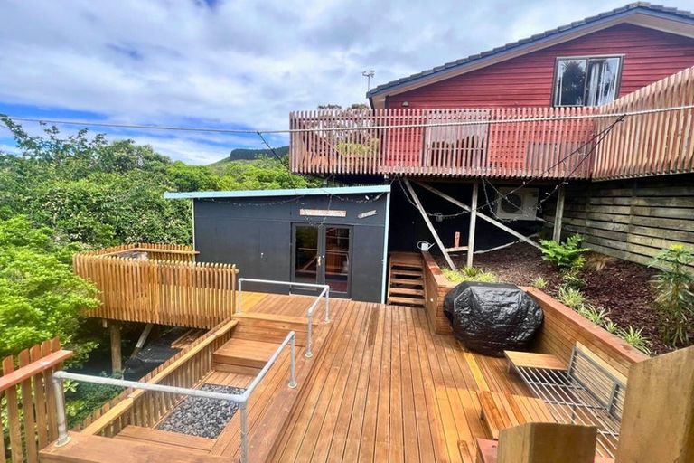 Photo of property in 35 Westhaven Drive, Tawa, Wellington, 5028