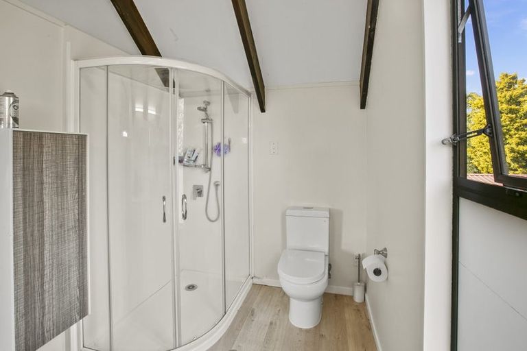 Photo of property in 288e Mangorei Road, Merrilands, New Plymouth, 4312