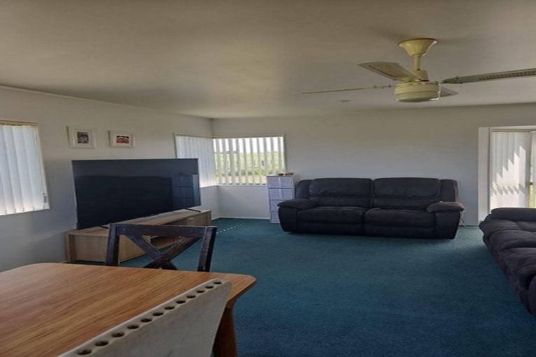 Photo of property in 44 Otaraoa Road, Motunui, Waitara, 4383