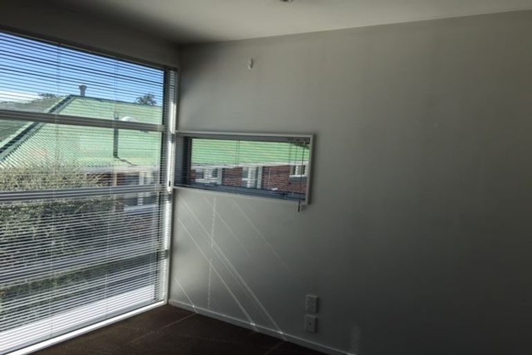 Photo of property in 43 Grafton Street, Waltham, Christchurch, 8011