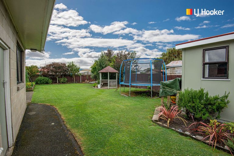 Photo of property in 71 Stirling Crescent, Mosgiel, 9024
