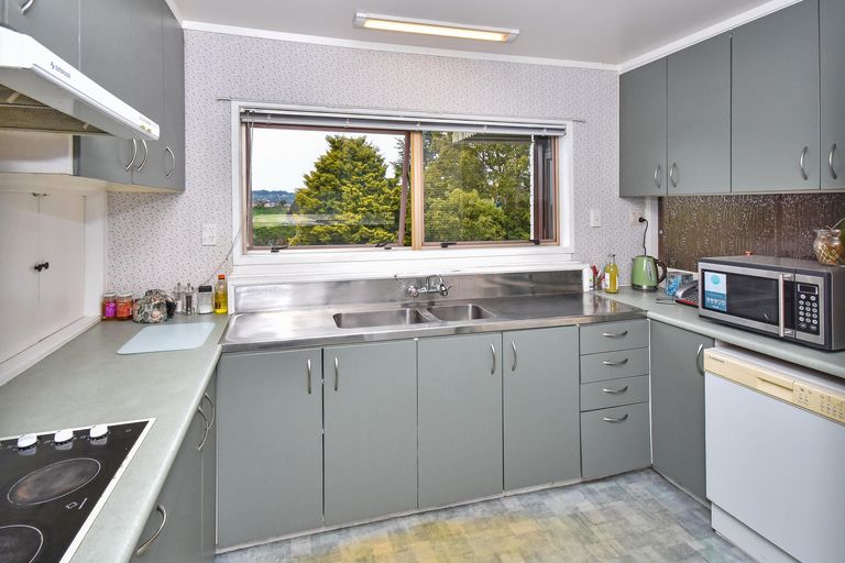 Photo of property in 4 Alderton Place, Opaheke, Papakura, 2113