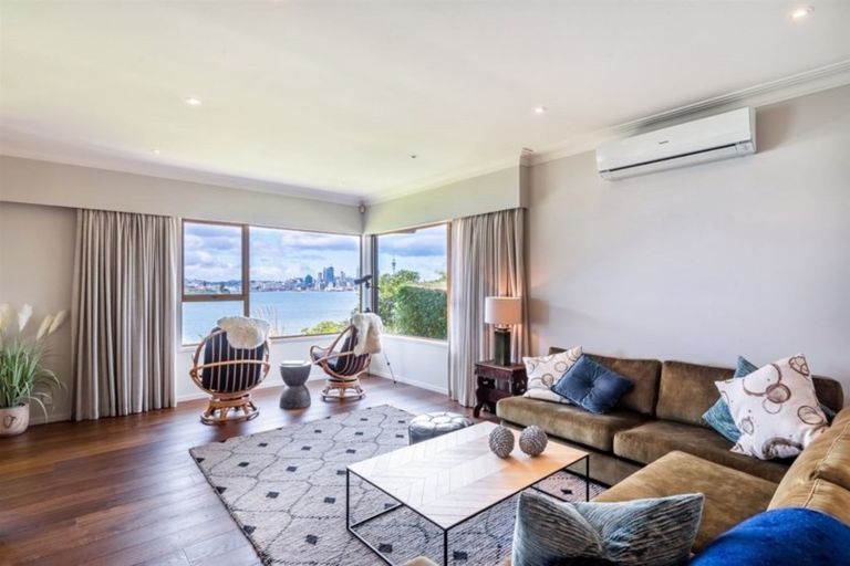 Photo of property in 5 Norwood Road, Bayswater, Auckland, 0622