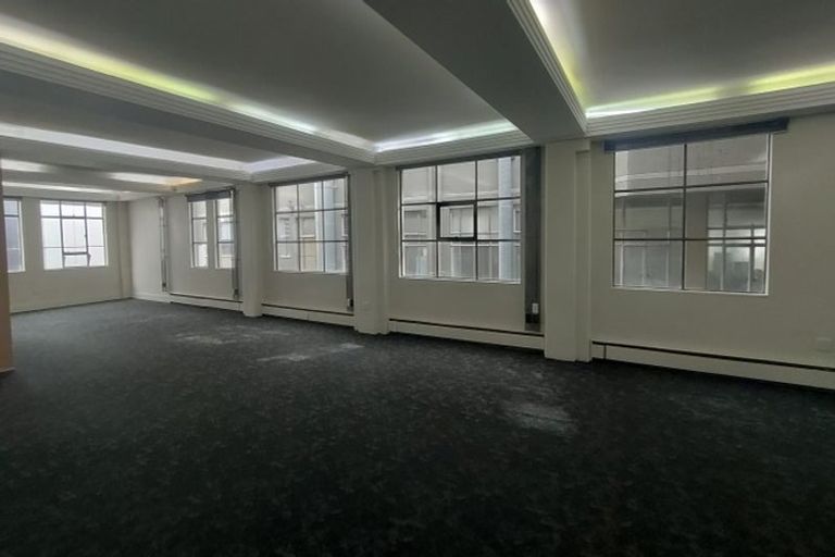 Photo of property in 124 Featherston Street, Palmerston North, 4410