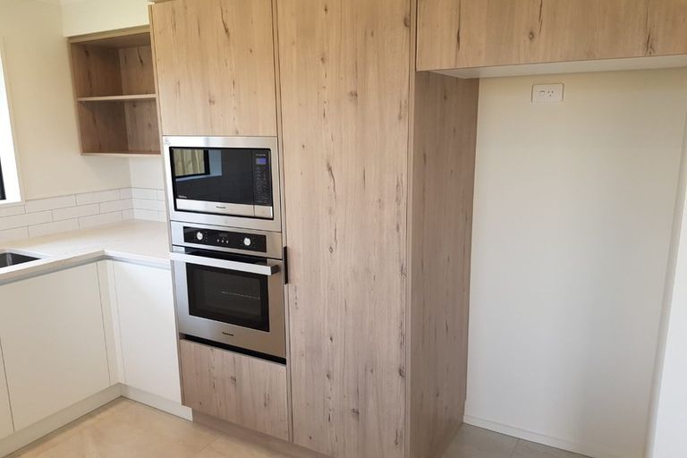 Photo of property in 76b Watkins Drive, Rangiora, 7400