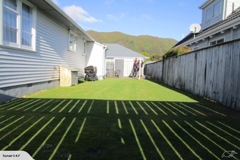 Photo of property in 44 Guthrie Street, Waterloo, Lower Hutt, 5011
