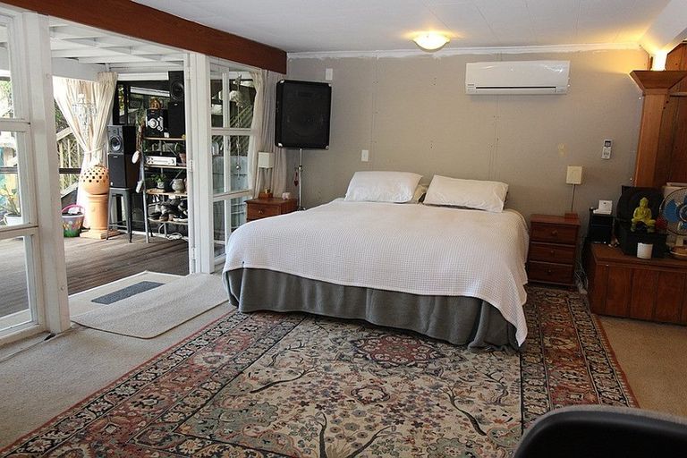 Photo of property in 88 Glendale Road, Glen Eden, Auckland, 0602