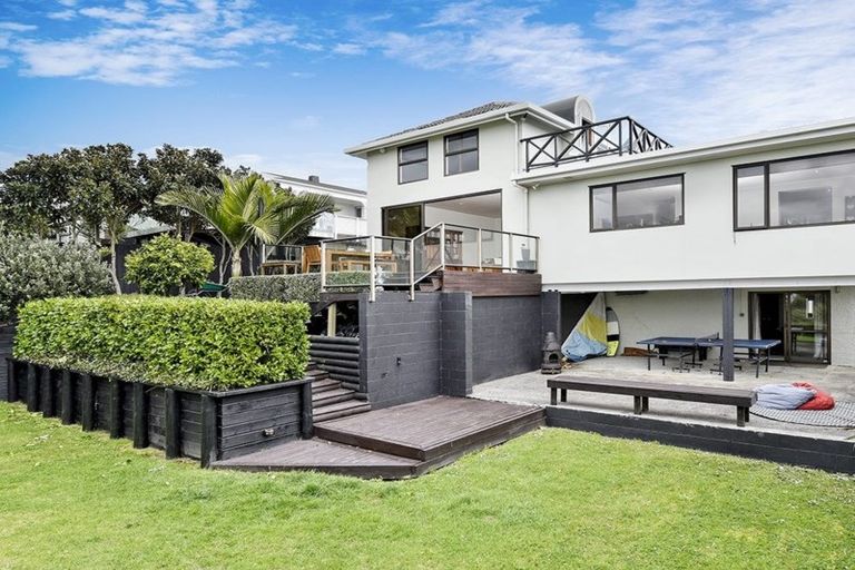 Photo of property in 34 Seacliffe Road, Hillsborough, Auckland, 1042