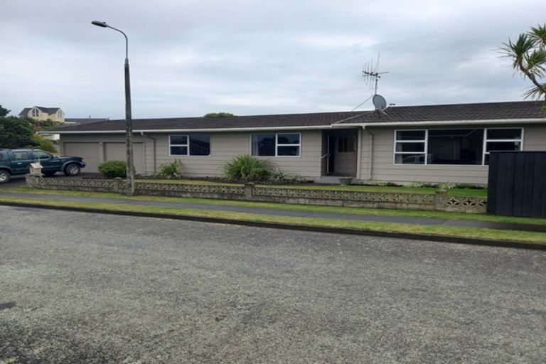 Photo of property in 1 Patete Place, Tawhero, Whanganui, 4501