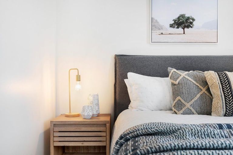 Photo of property in 13 Mulholland Drive, Jacks Point, 9371