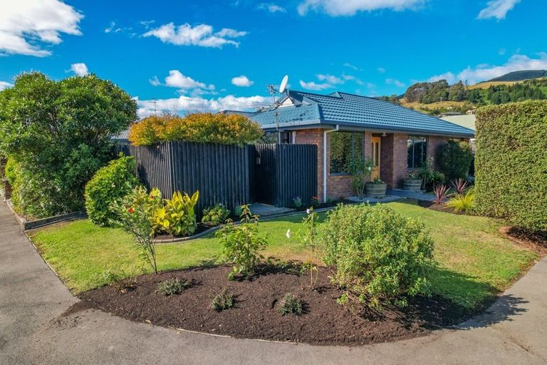 Photo of property in 1 Vining Crescent, Stoke, Nelson, 7011