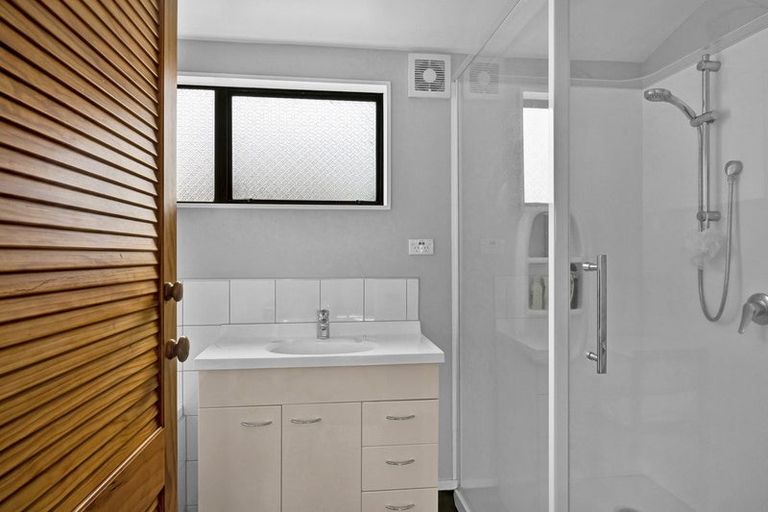 Photo of property in 11 County Drive, Hawera, 4610