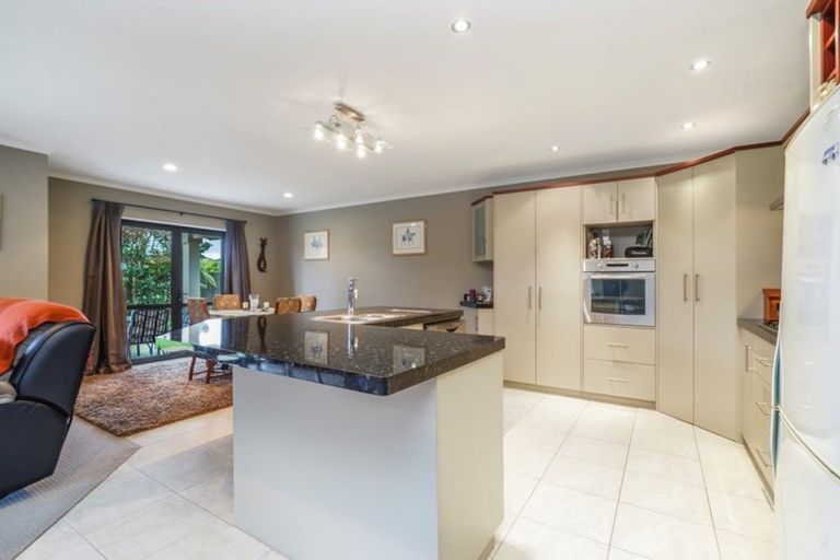 Photo of property in 11 Wakefield Place, Rototuna North, Hamilton, 3210