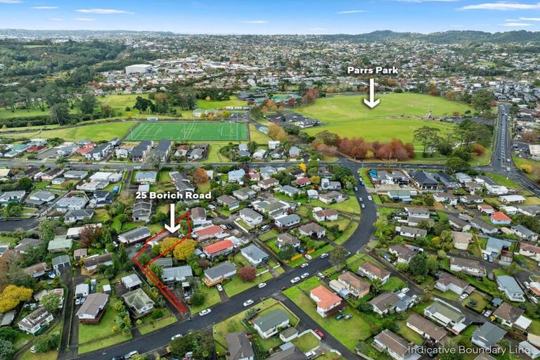 Photo of property in 25 Borich Road, Sunnyvale, Auckland, 0612