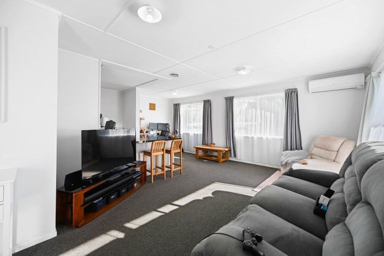 Photo of property in 11 Holmes Street, Nawton, Hamilton, 3200