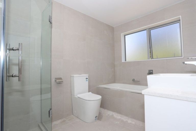 Photo of property in 117 Colonial Drive, Silverdale, 0932