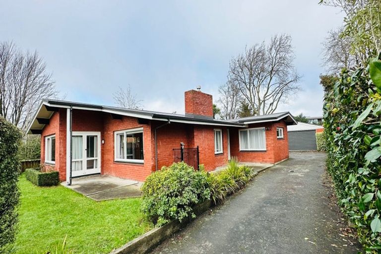 Photo of property in 7 Tuirau Place, Ilam, Christchurch, 8041