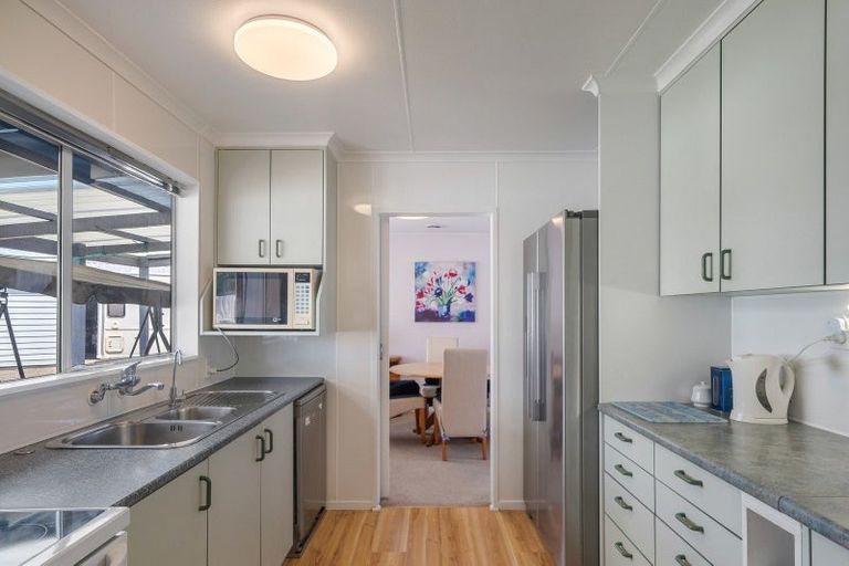 Photo of property in 12 Stuckey Street, Levin, 5510