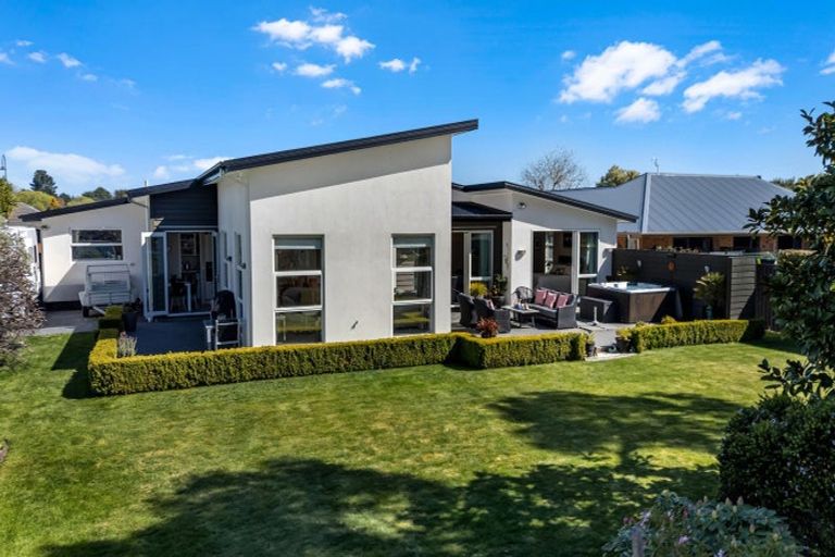 Photo of property in 29 Hemingway Place, Spencerville, Christchurch, 8083