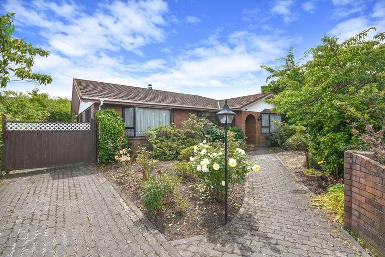 Photo of property in 11 Maple Grove, Mosgiel, 9024