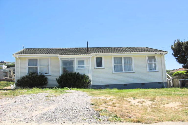 Photo of property in 19 Matatiro Street, Titahi Bay, Porirua, 5022