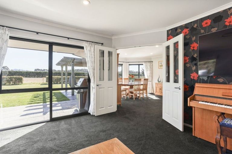 Photo of property in 160 Swamp Road, Loburn, Rangiora, 7472