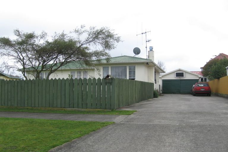 Photo of property in 16 Carthew Street, Feilding, 4702