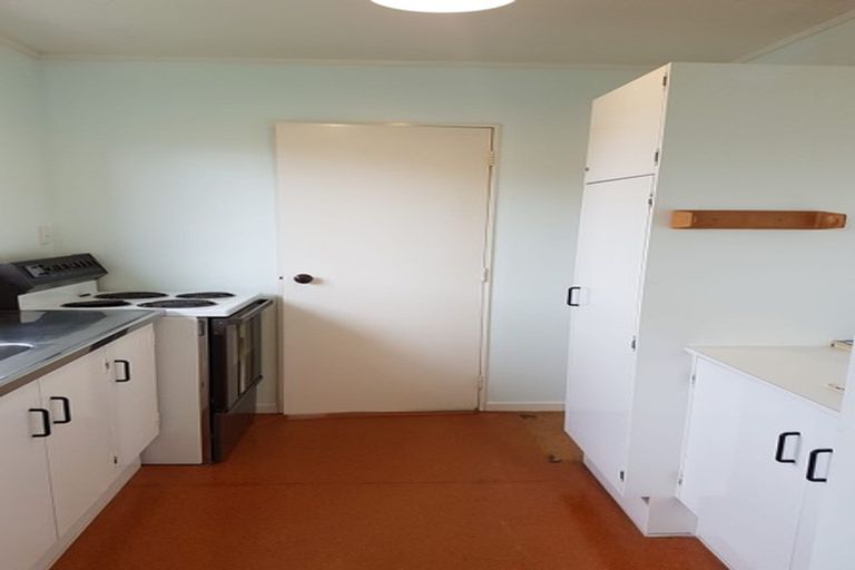 Photo of property in 2/22 Gadsby Street, Avalon, Lower Hutt, 5011