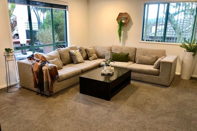 Photo of property in 12 Wentworth Park, Albany, Auckland, 0632