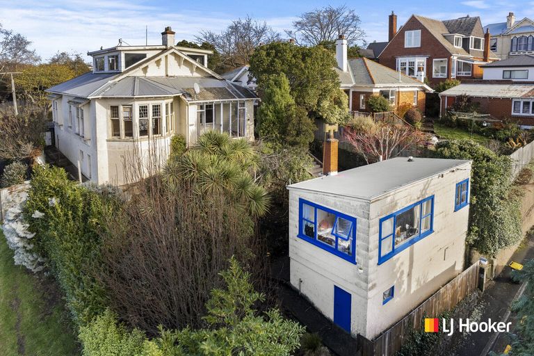 Photo of property in 34 Elm Row, Dunedin Central, Dunedin, 9016