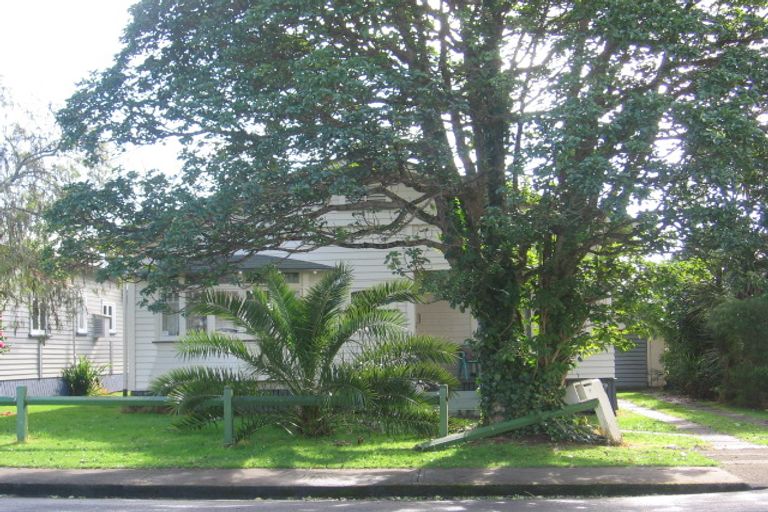 Photo of property in 7 Shortland Street, Regent, Whangarei, 0112